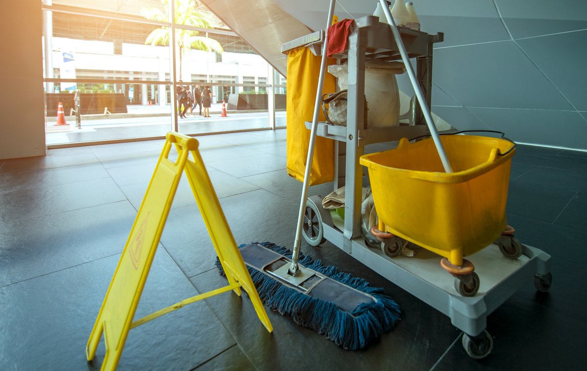 Maximize your team's productivity with a clean and organized workspace. Leave the cleaning to us and focus on growing your business. Reach out today to get started. bit.ly/3u63H9R #commercialcleaning
