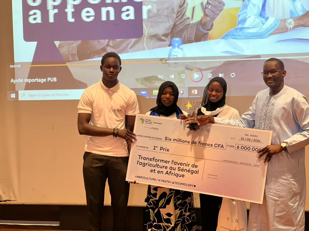 AdAdensa's tweet photo. Félicitations aux cadets de l'ENSA qui ont remporté le premier prix du concours AYUTE AFRICA/HEIFER  2024. La relève est assurée ! #agripreneur #innovation #heifer https://t.co/lAaCcwyzS3