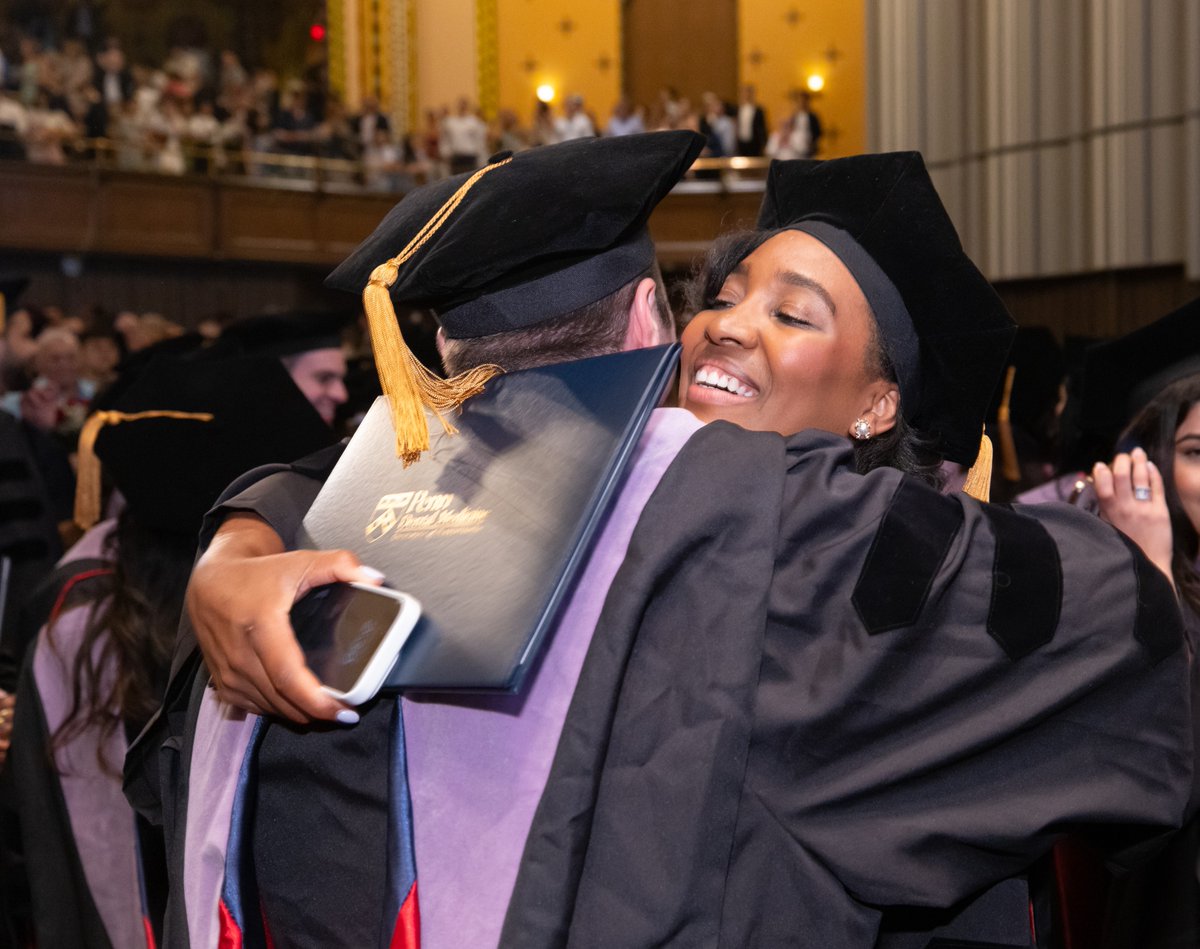 Let's give a big round of applause one more time for the Penn Dental Medicine Class of 2024! 🎉🦷👏 A special thanks to Rear Admiral (retired) Dr. Timothy L. Ricks for being this year's commencement speaker. Visit bit.ly/3VajMeT to see the complete photo album! 📷