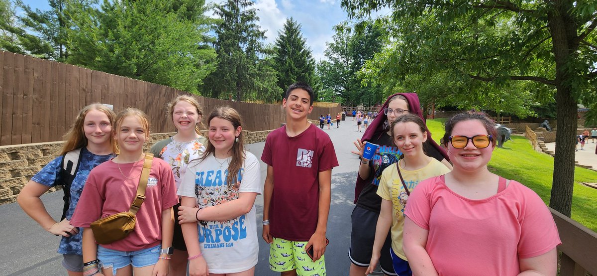 DMSBand3's tweet photo. On the way home after a great day @DMSDragons @BandBurns @BurnsMiddleScho https://t.co/aqQy7ikf2d