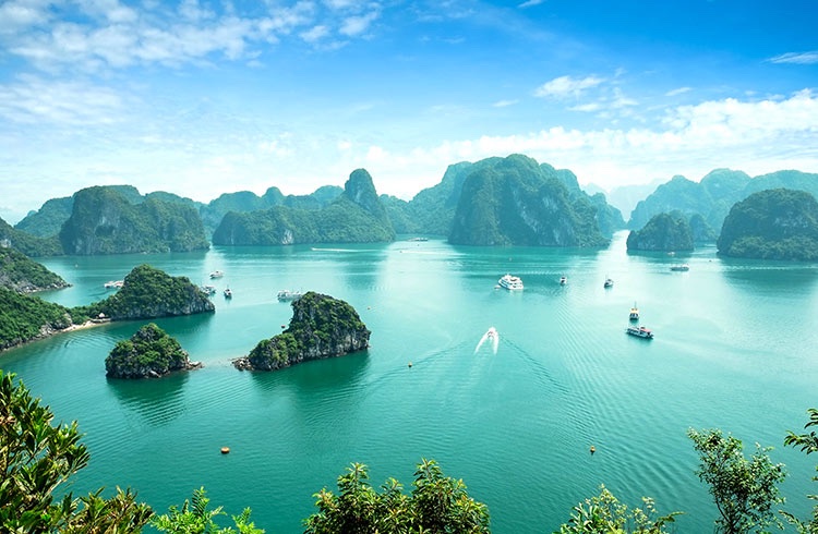 Ha Long Bay, Vietnam. Spectacular.