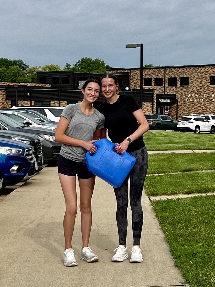 psychSOCteach's tweet photo. LAST #waterwalk EVER💧Semester end appreciation [simulation] 4 access 2 resources we have &amp; awareness 4 those who still don’t @charitywater @Water @Water_for_Good @thirstproject #endthewalk #5gallonchallenge 💙 thank you NorthScott ~2A SOC ~ students #11miles https://t.co/NziMbwwVbo