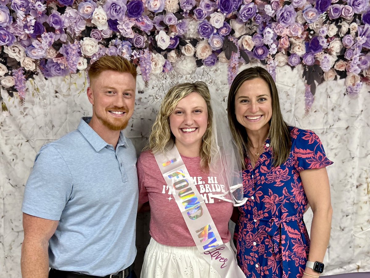 Kara Kowalk tweet media