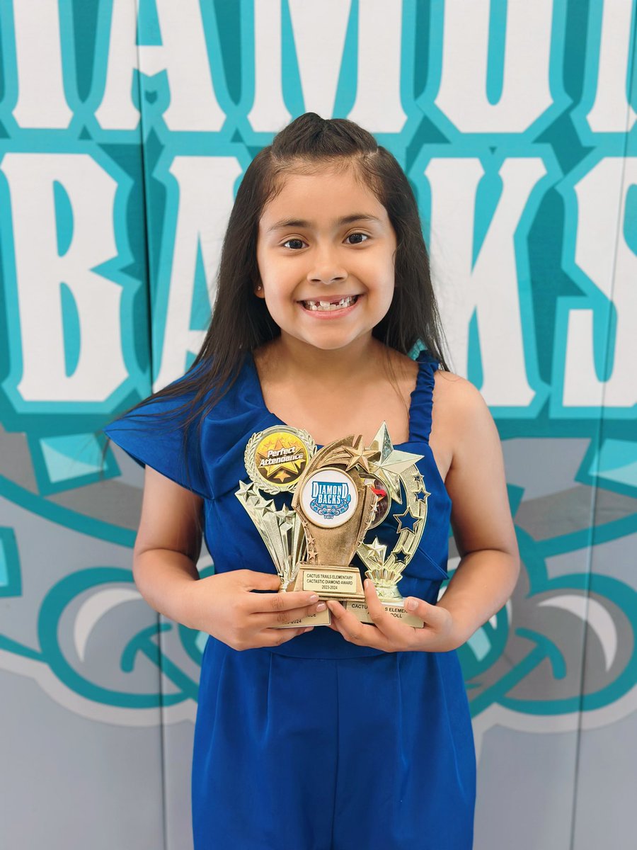 So proud of our little Mia 🥲💙! Thank you @csegura_CTES for being an AMAZING 3rd grade teacher!! 4th grade here she comes! #TeamSISD #CactusMakesPerfect
