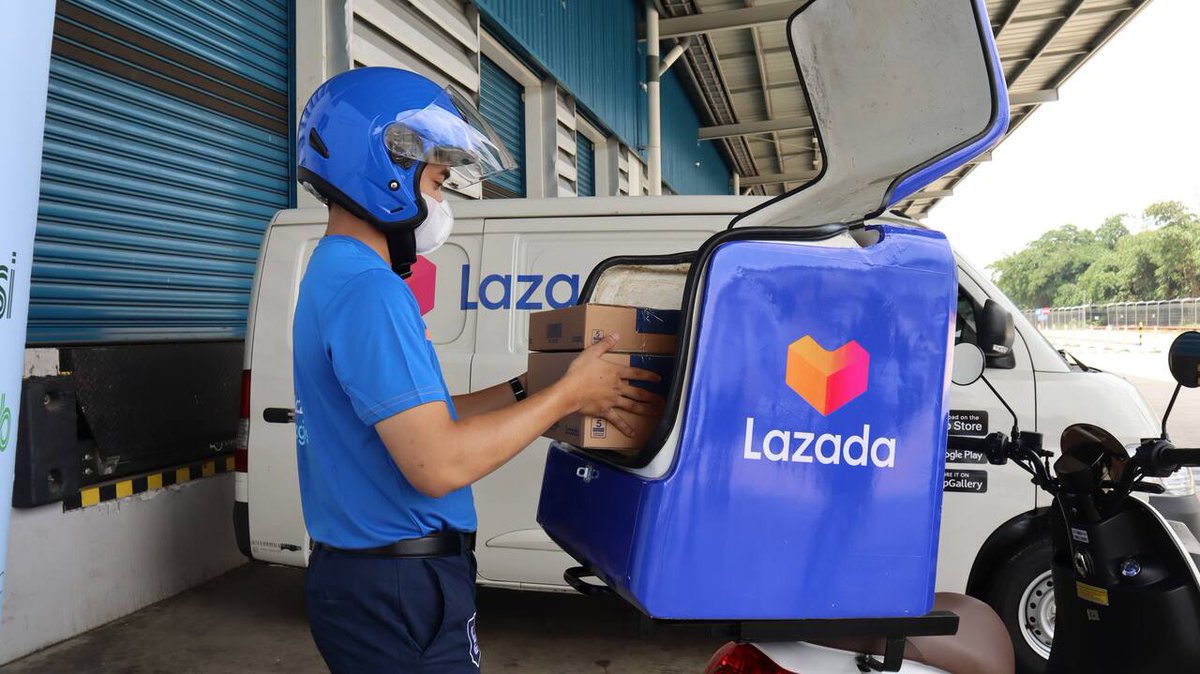 yogiliman's tweet image. 📢 Lazada SG’s retrenched, non-union employees to receive $888 for training support! How do you think companies can better support their employees during transitions? Share your thoughts! Read more: ift.tt/Zq3hRYx #LazadaSG #EmployeeSupport #TransitionAssistance