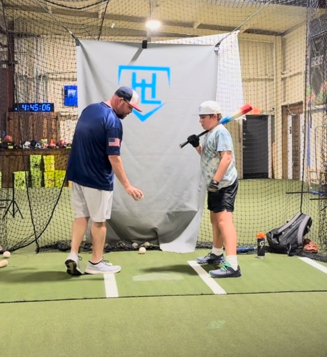 CoachJason_HL's tweet photo. I love this job! @HomerunLegends #baseball #softball #lessons #workworkwork #legendary https://t.co/CAqwzgS7nK