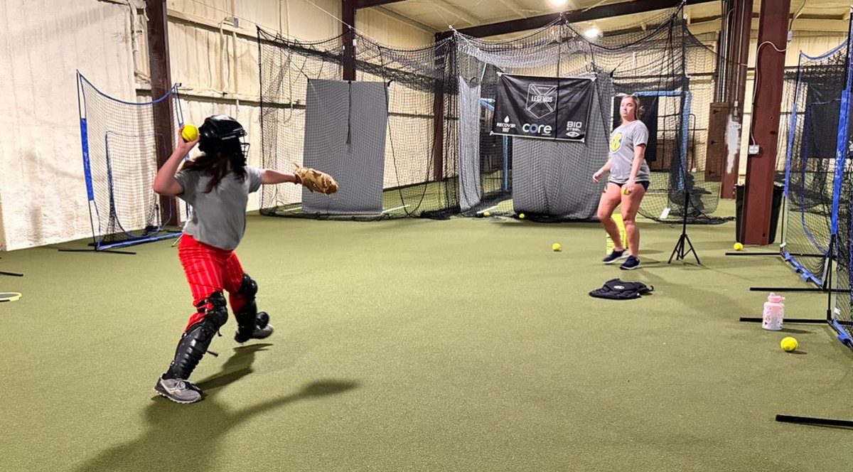 CoachJason_HL's tweet photo. I love this job! @HomerunLegends #baseball #softball #lessons #workworkwork #legendary https://t.co/CAqwzgS7nK
