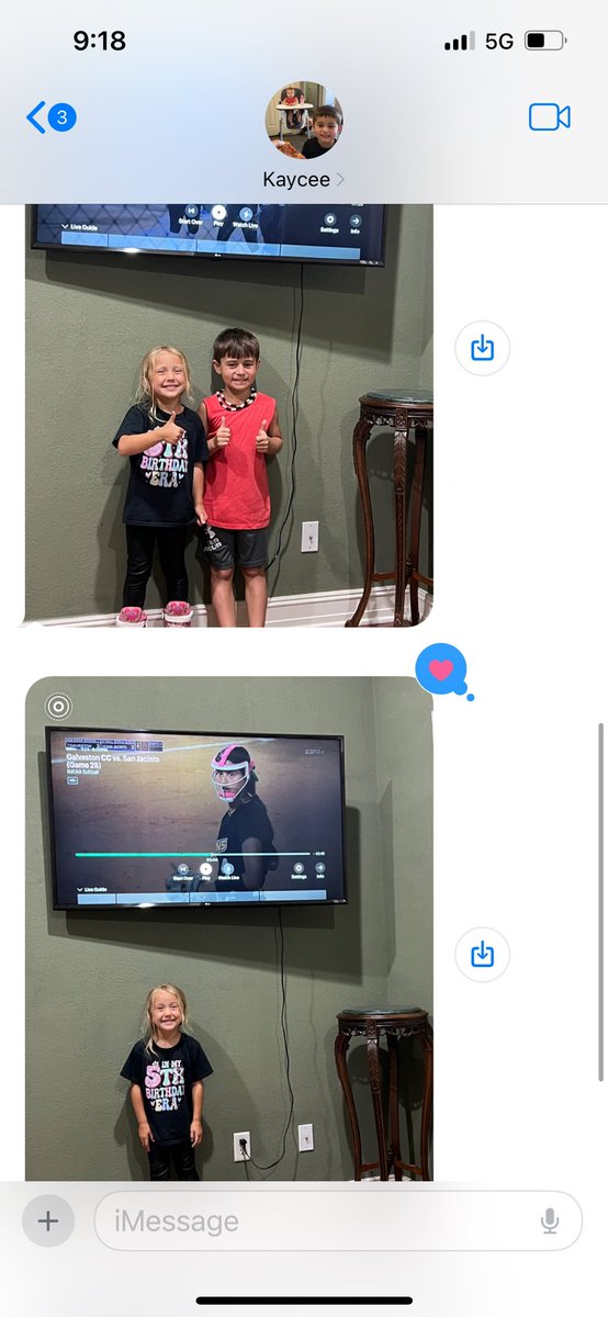 kristinanash98's tweet photo. Love getting these during the game! Always have to remember there’s someone looking up to you, no matter how young or old. So excited to watch these two in their all star tournaments!! 💙🖤💛🥎 #bearolemodel #playforthem https://t.co/geRY9BArLI