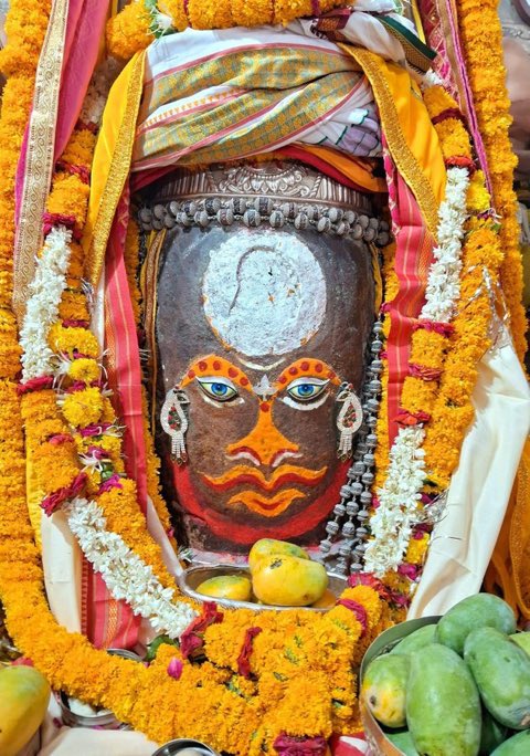 श्री महाकालेश्वर ज्योतिर्लिंग जी के आज के भस्म आरती श्रृंगार दिव्य दर्शन 23.05.2024 जय बाबा भोले