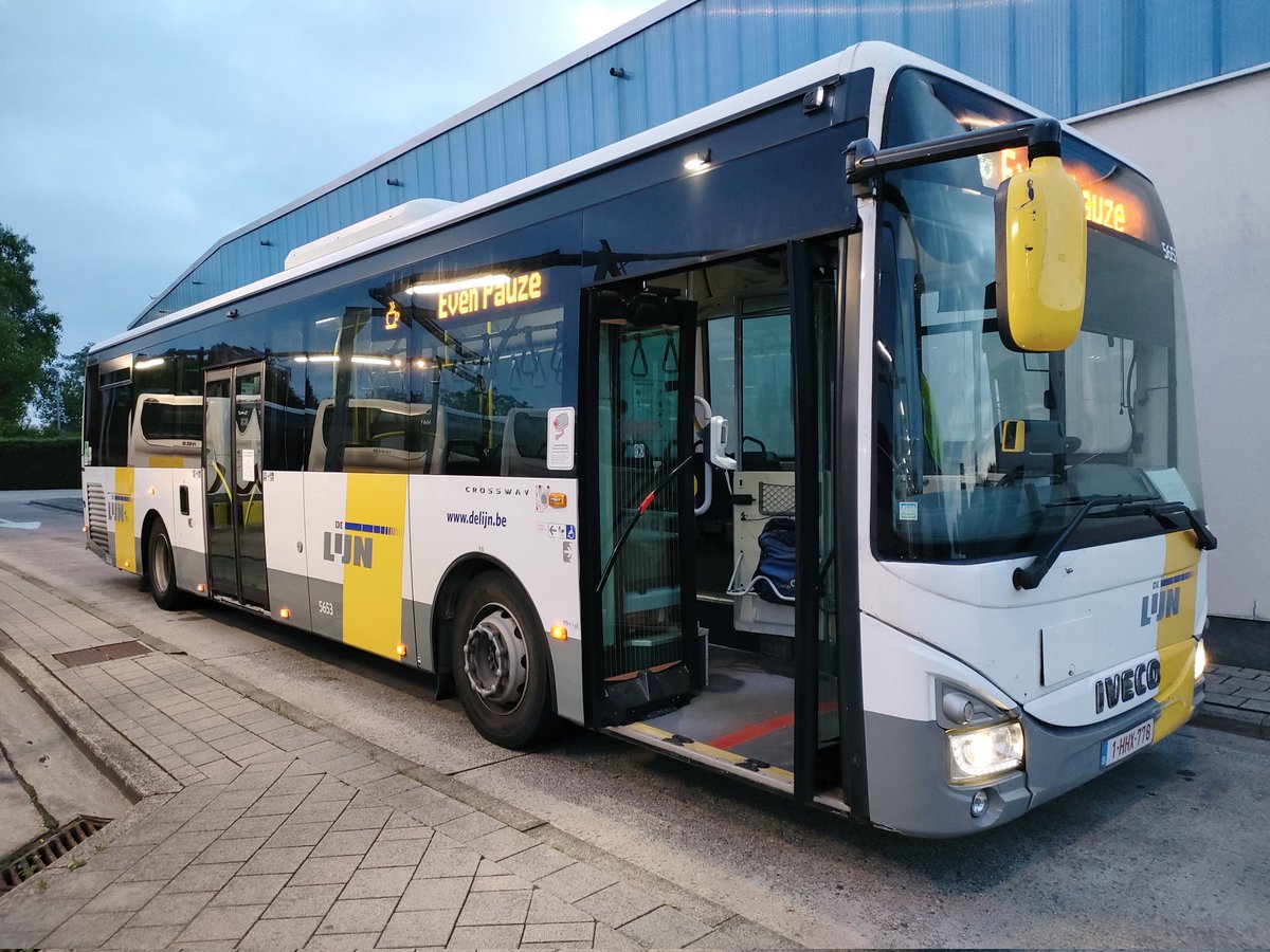 Goedemorgen 🚍🙂
#publictransport #openbaarvervoer #busdriver #busdriverlife #lovemyjob #happybusdriver #delijn  #MijnLijnAltijdInBeweging #beweegmeenaarminderco2