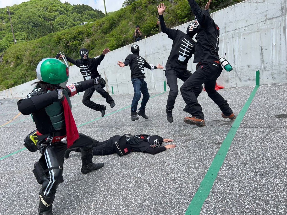 raida21_0's tweet photo. 25日
2りんかん祭り
滋賀面ライダー4名とショッカーが4名参加！
 #2りんかん祭り 
  #滋賀面ライダー https://t.co/tZfsqahBj3
