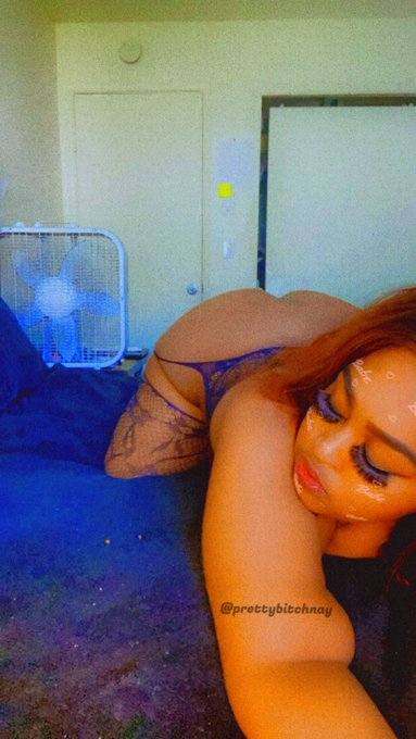 Cum fuck me from behind 😻😻 https://t.co/9LWPwzpSME