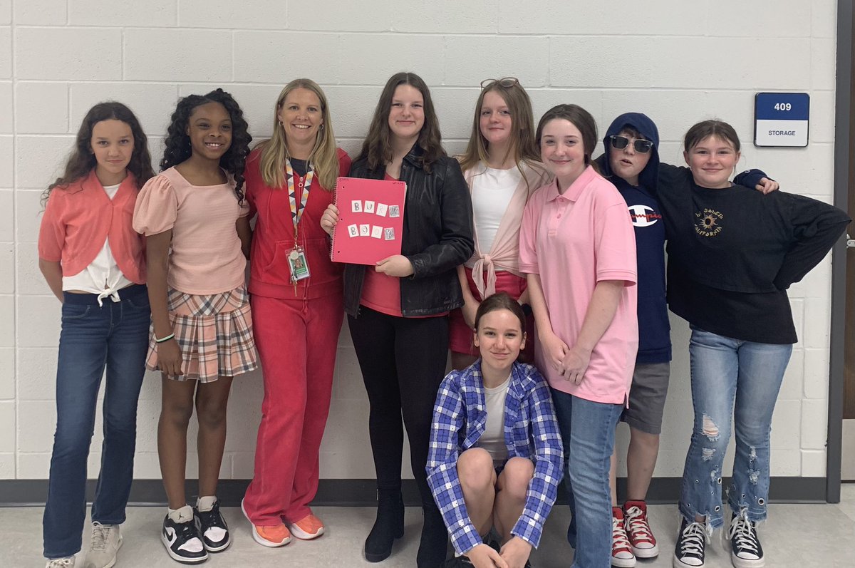 Dress like a character from a movie day! Can you guess the movie? #itsagrizzlything #NPMSgrizzlies