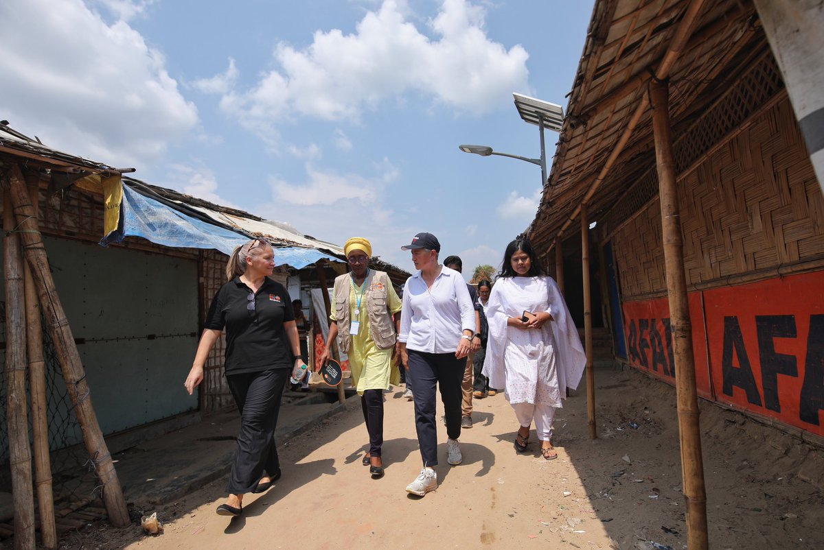 @UNICEF @BRACworld @UNFPA @save_children @dfat @AusHCBangladesh Australia’s support for the Rohingya is part of our work towards a peaceful, stable and prosperous region. Australia and our international partners are working together to support an enduring and sustainable solution to the crisis.