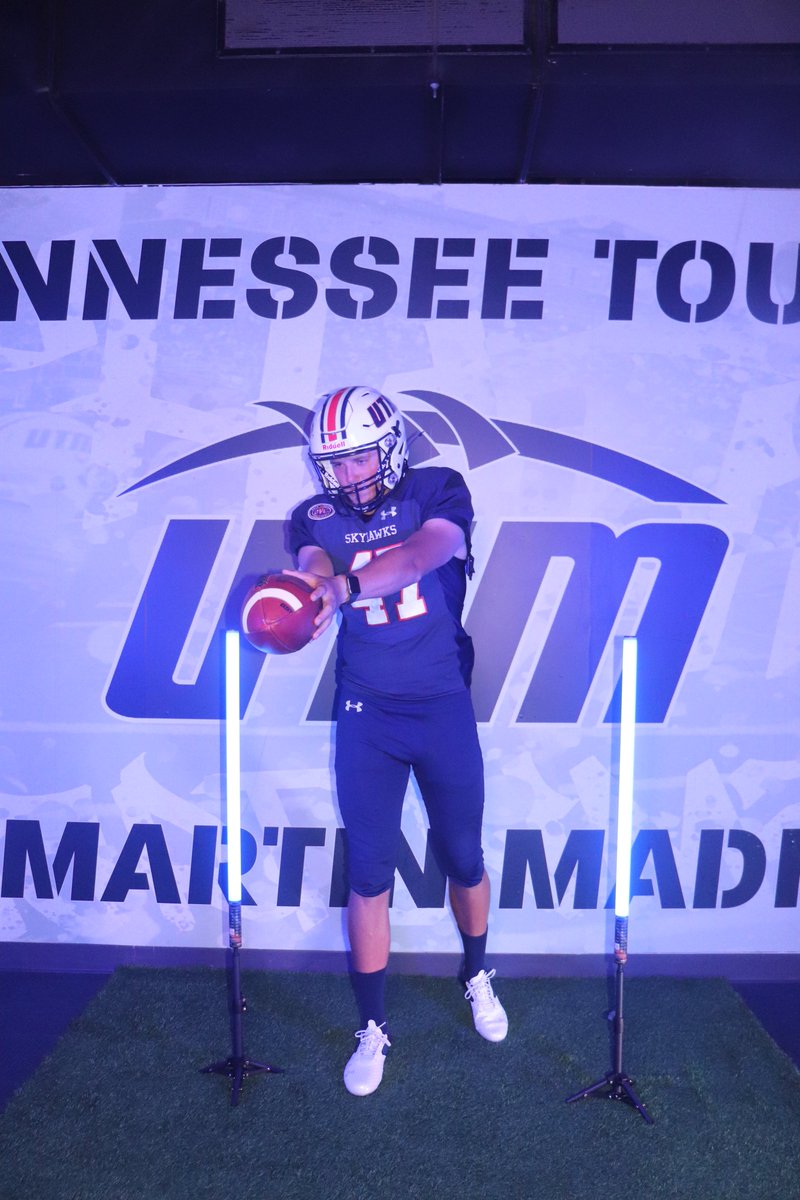 vw_a_jaren's tweet photo. After a Great Visit to the University of Tennessee at Martin and talking with @Coach_JSimpson I’m excited to say that I have committed to play on scholarship for @UTM_FOOTBALL #LetsFly #SkyhawkNation 

@coachTJ_UTM @_Mike_McCabe @OneOnOneKicking @thedawsonzim @PortalDiamonds @AL6AFootball @CCHSfootbal @gdrichardson33 @coachfloyd33 @JakeHelveston @terellewest_