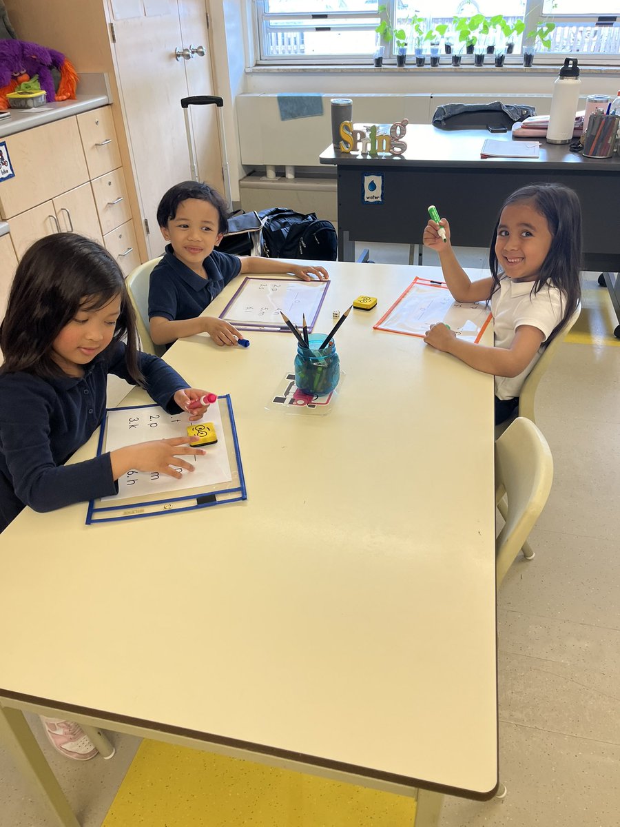 Teresa Gerardi-GARGARO (@gargaroteresa) on Twitter photo Today we had Vanessa from Literacy Language Facilitator Program come to our ELP2 classroom. She presented different Literacy activities to the class. The students enjoyed and explored all different activities. 🔡<a href="/BottosMichelle/">Michelle Bottos</a> <a href="/GrassaCharlie/">Charlie Grassa</a> <a href="/stpaschal_tcdsb/">St. Paschal Baylon</a> Today we had Vanessa from Literacy Language Facilitator Program come to our ELP2 classroom. She presented different Literacy activities to the class. The students enjoyed and explored all different activities. 🔡<a href="/BottosMichelle/">Michelle Bottos</a> <a href="/GrassaCharlie/">Charlie Grassa</a> <a href="/stpaschal_tcdsb/">St. Paschal Baylon</a>