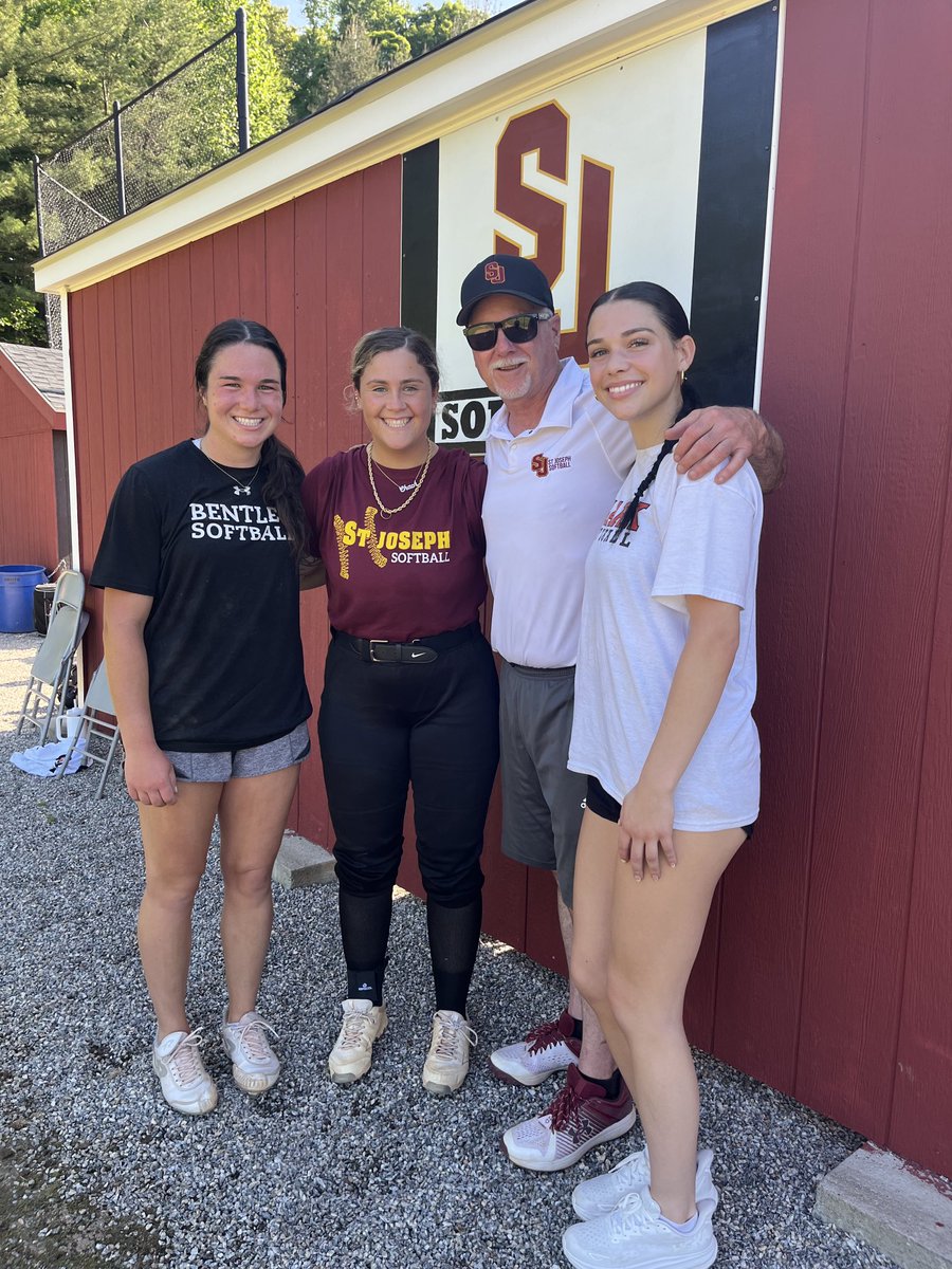 Great to see our alumni come back to SJ and share great stories and advice to our program! Payton Doiron, Charlee Horton and Brooke Buzzeo. 3 great softball players- 3 of the best people you could know!! 🥎