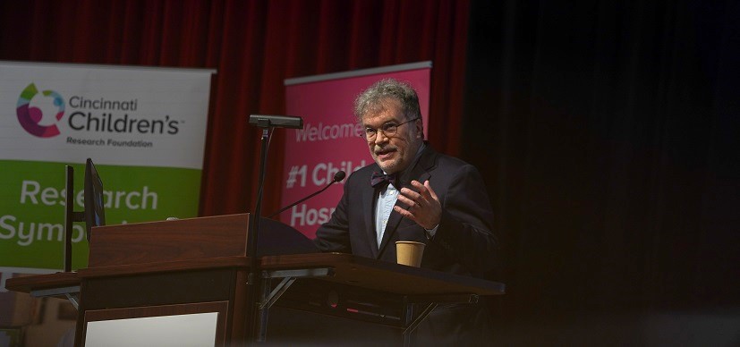 What is the scientist's role in addressing misinformation? @PeterHotez shared his view at the 2nd annual Research Symposium at Cincinnati Children's. #vaccines #publichealth #globalhealth #pediatrics #COVID19 scienceblog.cincinnatichildrens.org/what-is-the-sc…