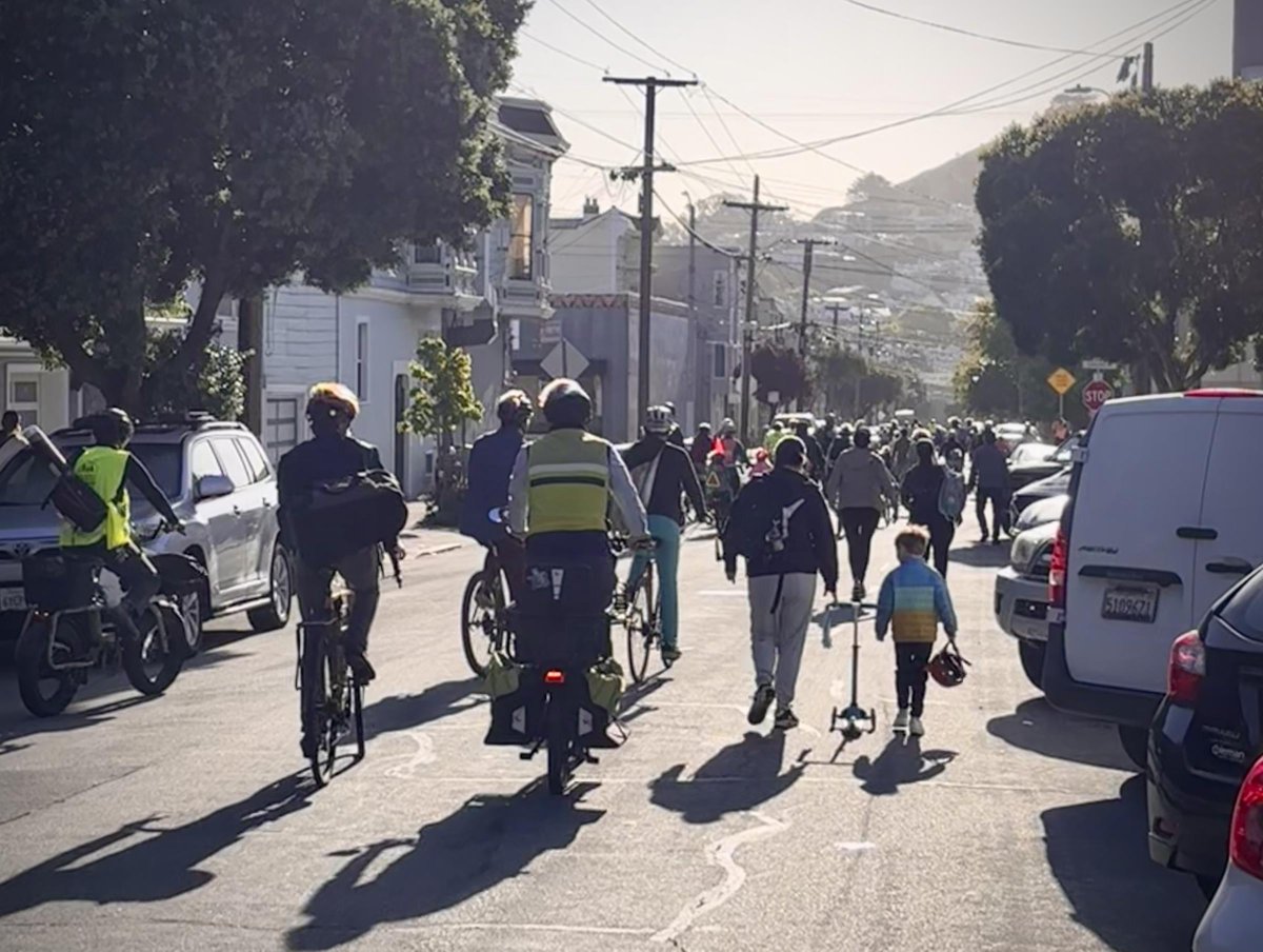 Moving SF - Listen to the latest episode of our podcast #TakenwithTransporation to find out what Bike & Roll to School with @sfsaferoutes is teaching kids about the importance of active transportation.
sfmta.com/blog/taken-tra…