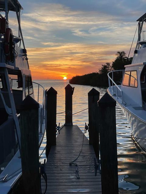 SeaBaseHA's tweet photo. A couple of dive boats awaiting our summer Scuba crews...
#scoutdiving #seabaseadventures #scoutsdomore https://t.co/NKBn2XsnGp
