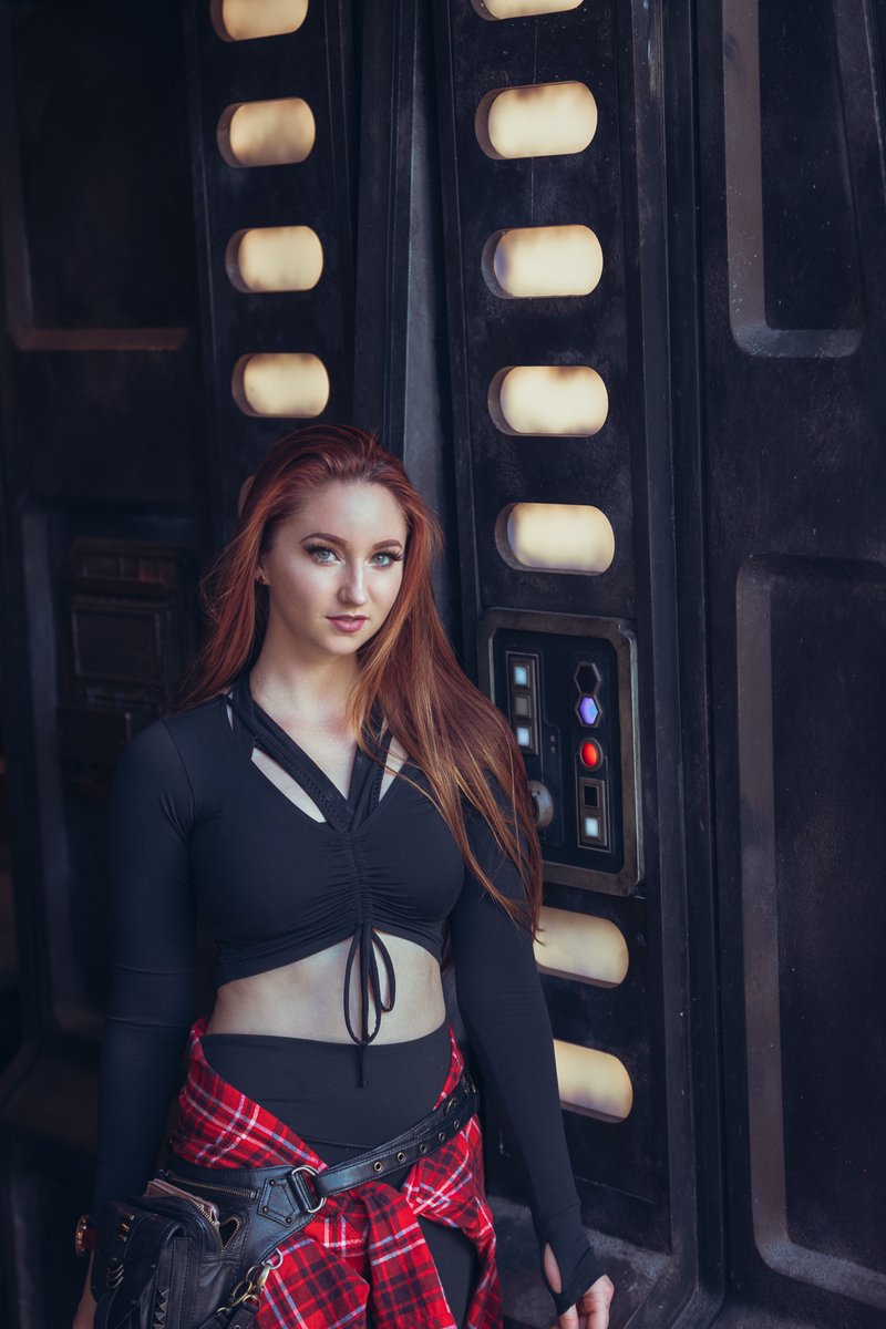 Painting Fall out armor! 1.4K away from our St.Jude goal!!!!!! live in a bit! 

Twitch.tv/danicarockwood