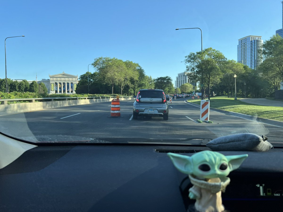 FR_Films's tweet image. Chicago traffic 🙄🙄🙄 whyyyy on a holiday weekend shut down the LSD lanes?! Thumbs up Chicago. #chicagotraffic @chicago