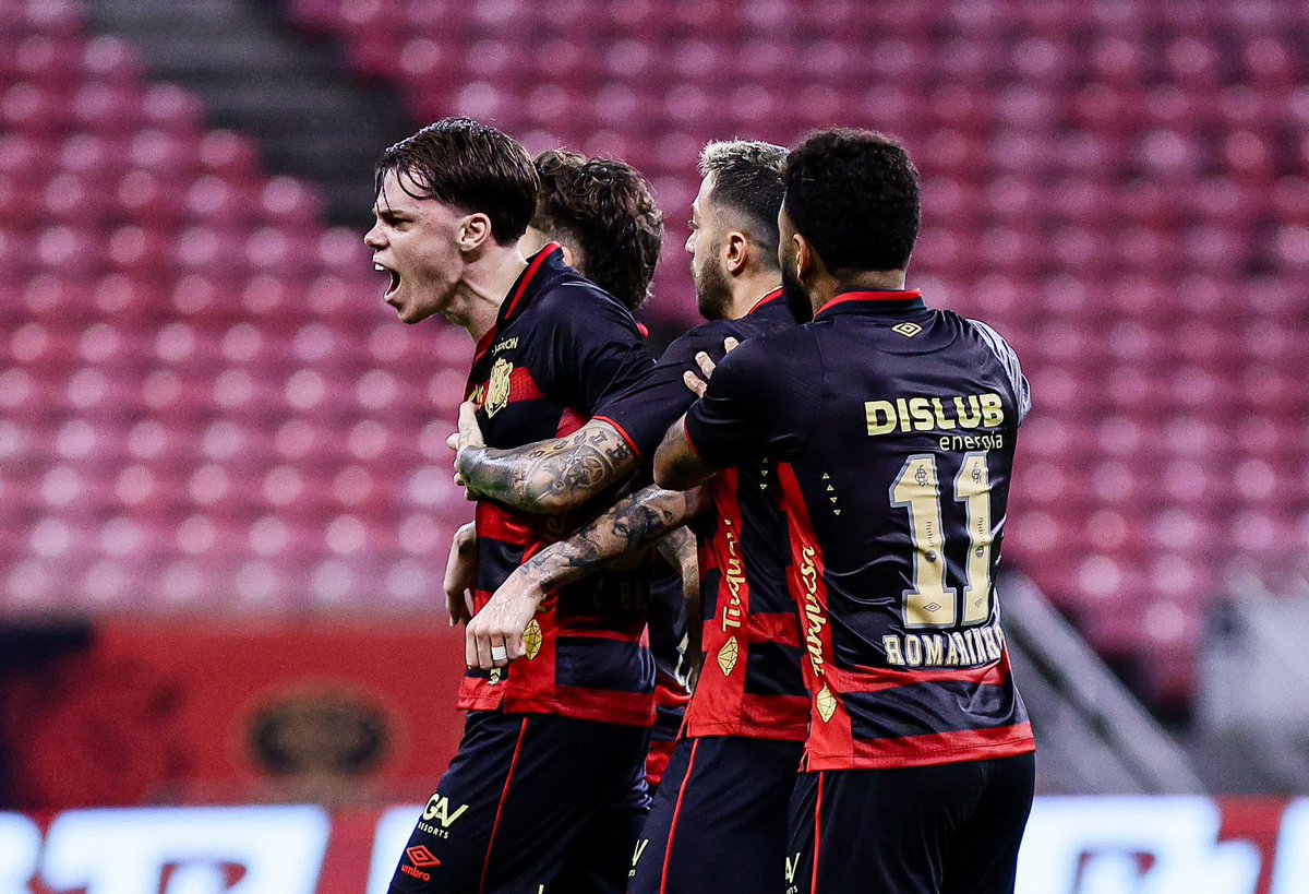 sportrecife's tweet photo. 𝐍𝐔𝐍𝐂𝐀 𝐕𝐀𝐌𝐎𝐒 𝐃𝐄𝐒𝐈𝐒𝐓𝐈𝐑! ❤️‍🔥 https://t.co/Uln6iLrFoW