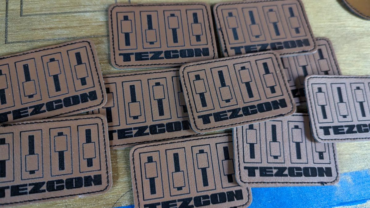 the1hashbrown.tez tweet media