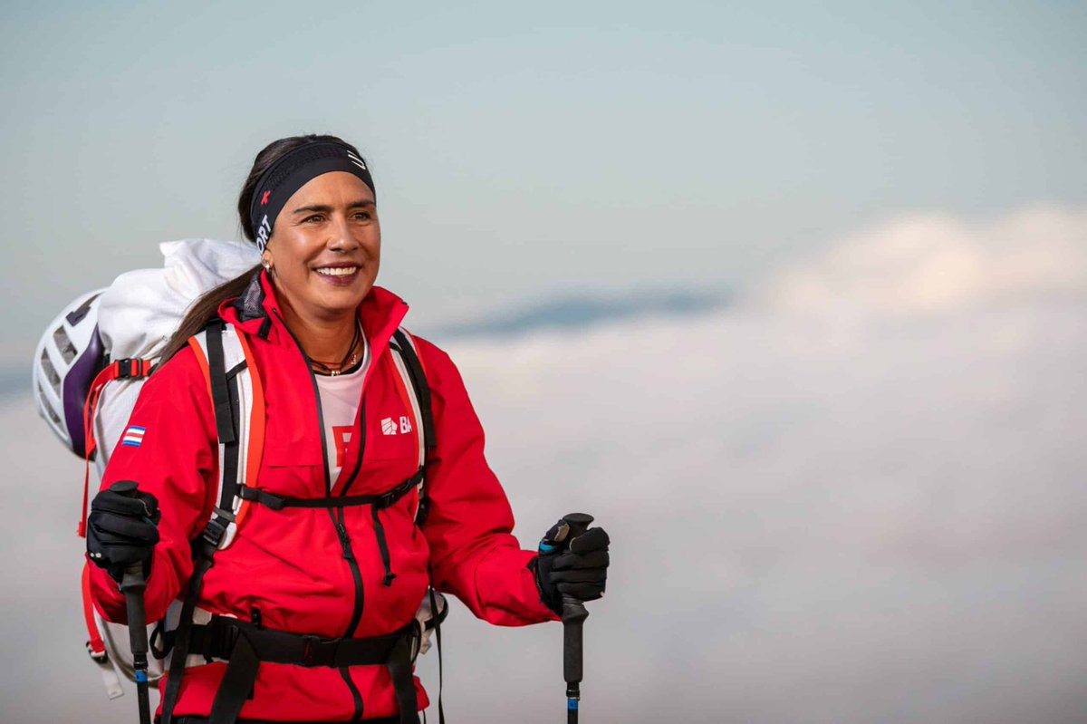 ldacr's tweet photo. ¡Gracias Ligia! 

Gracias por mostrar el coraje de una Leona y convertirte en la primera mujer costarricense en alcanzar la cima más alta del mundo. 🏔️ 🔝 https://t.co/E5SIhgf6iH