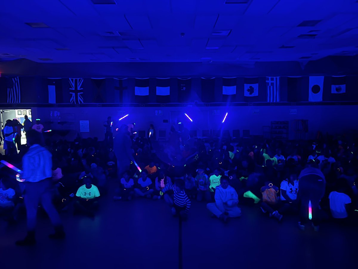 Leslie Ray tweet media