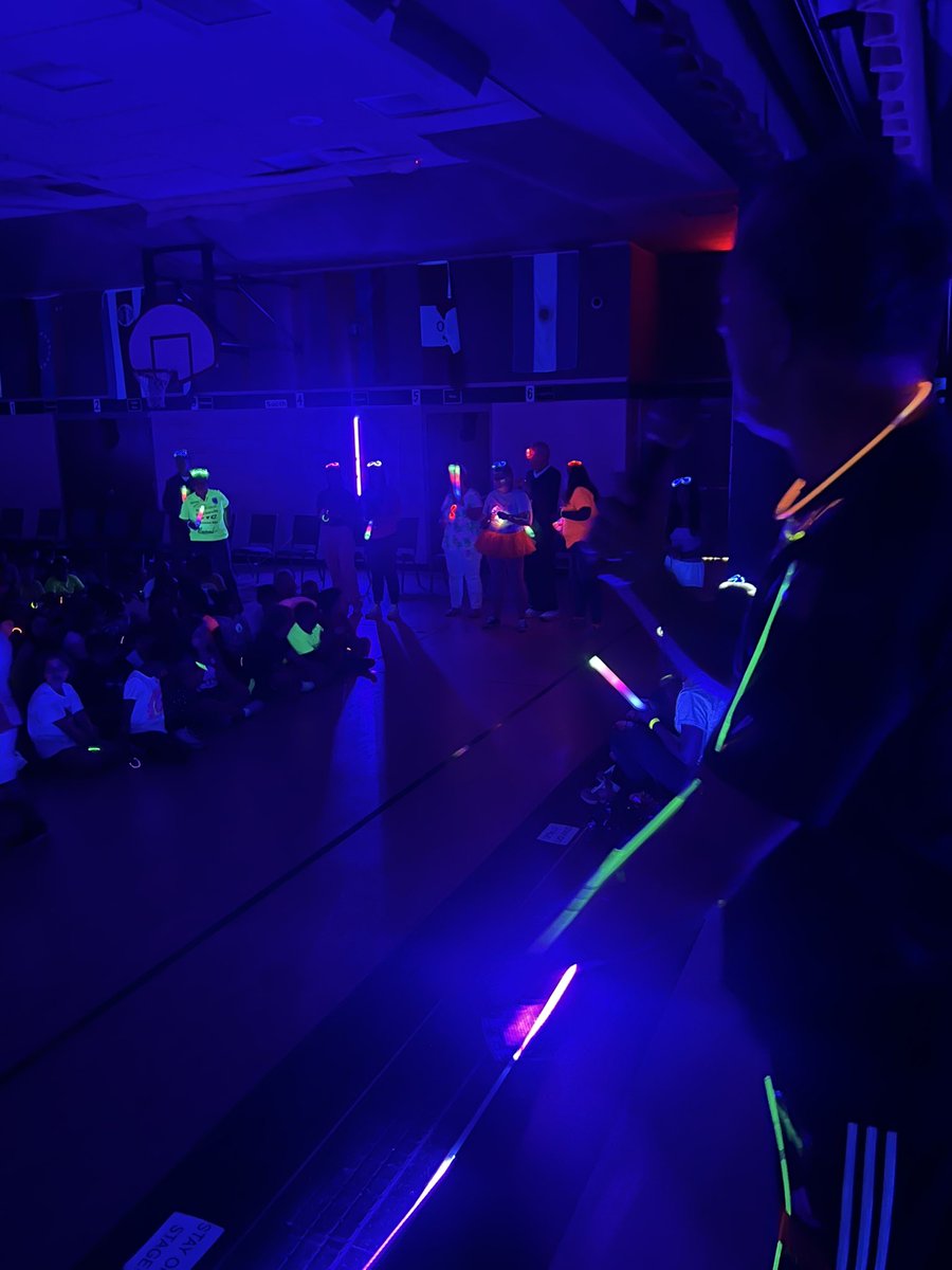 Leslie Ray tweet media