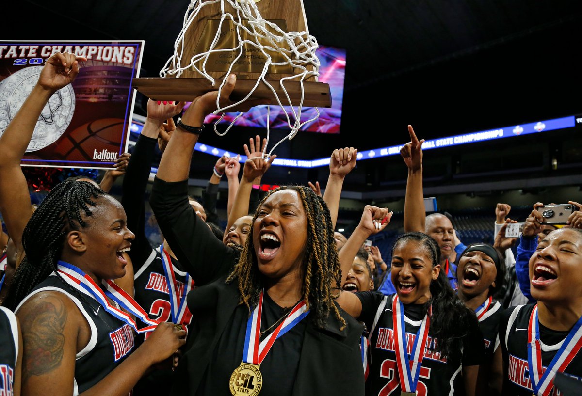 DeSoto had a star-studded list of applicants for its girls basketball head coaching job Full story: dallasnews.com/high-school-sp…