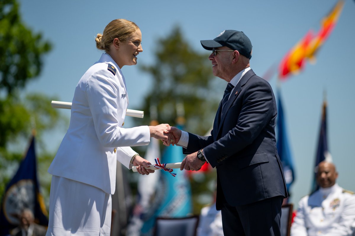 Mission Accomplished! 🎉 Today, the @USCG welcomed 225 new ensigns as the #USCGA Class of 2024 received their commissions and degrees at the 143rd Commencement Exercises! Bravo Zulu, Ensigns! We are incredibly proud of you! 🚤 #SemperParatus