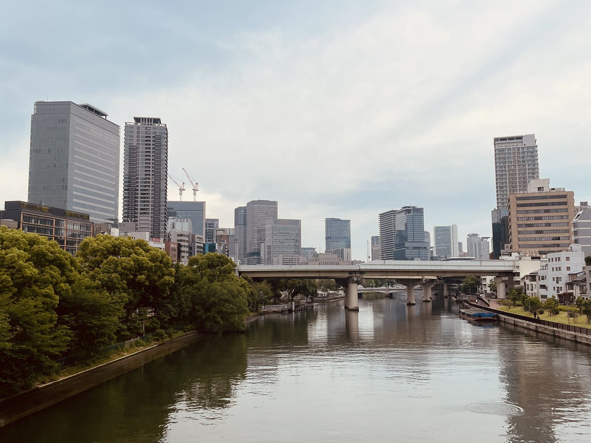 朝の風景

#朝空 #いまそら #空が好きな人と繋がりたい #空気が綺麗 #空 #venti #イオンクラスター