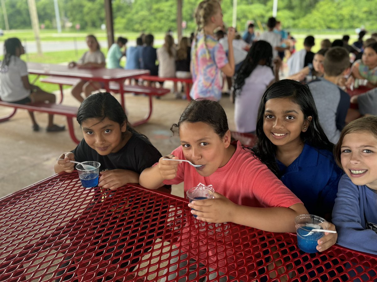 Mrs. Runion tweet media