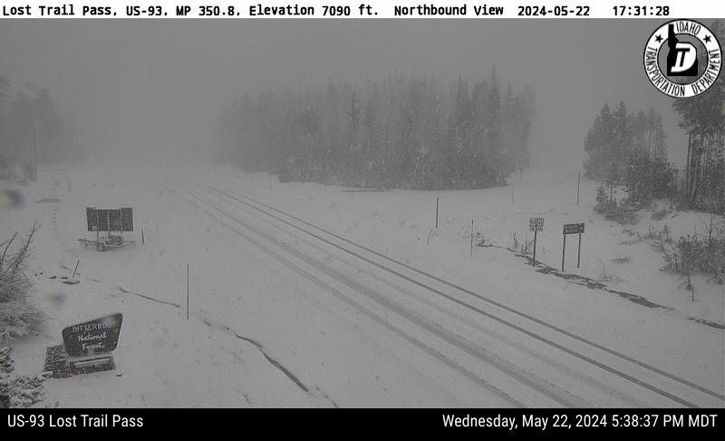 Heavy snow is rapidly accumulating on US-93 at Lost Trail Pass. More of our passes near and south of I-90 will see similar conditions tonight and Thursday morning. Be prepared for winter driving conditions if you must travel. Download our apps: nbcmontana.com/station/nbc-mo…