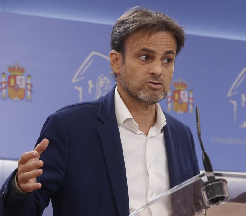 nut21nut's tweet photo. “Aquests són els meus principis; si no li agraden, en tinc uns altres”
Groucho Marx = Jaume Asens
( El primer, amb molta més gràcia obviament )
#LiniesVermelles #HardRock #Credibilitat https://t.co/WxdzpNcL7y