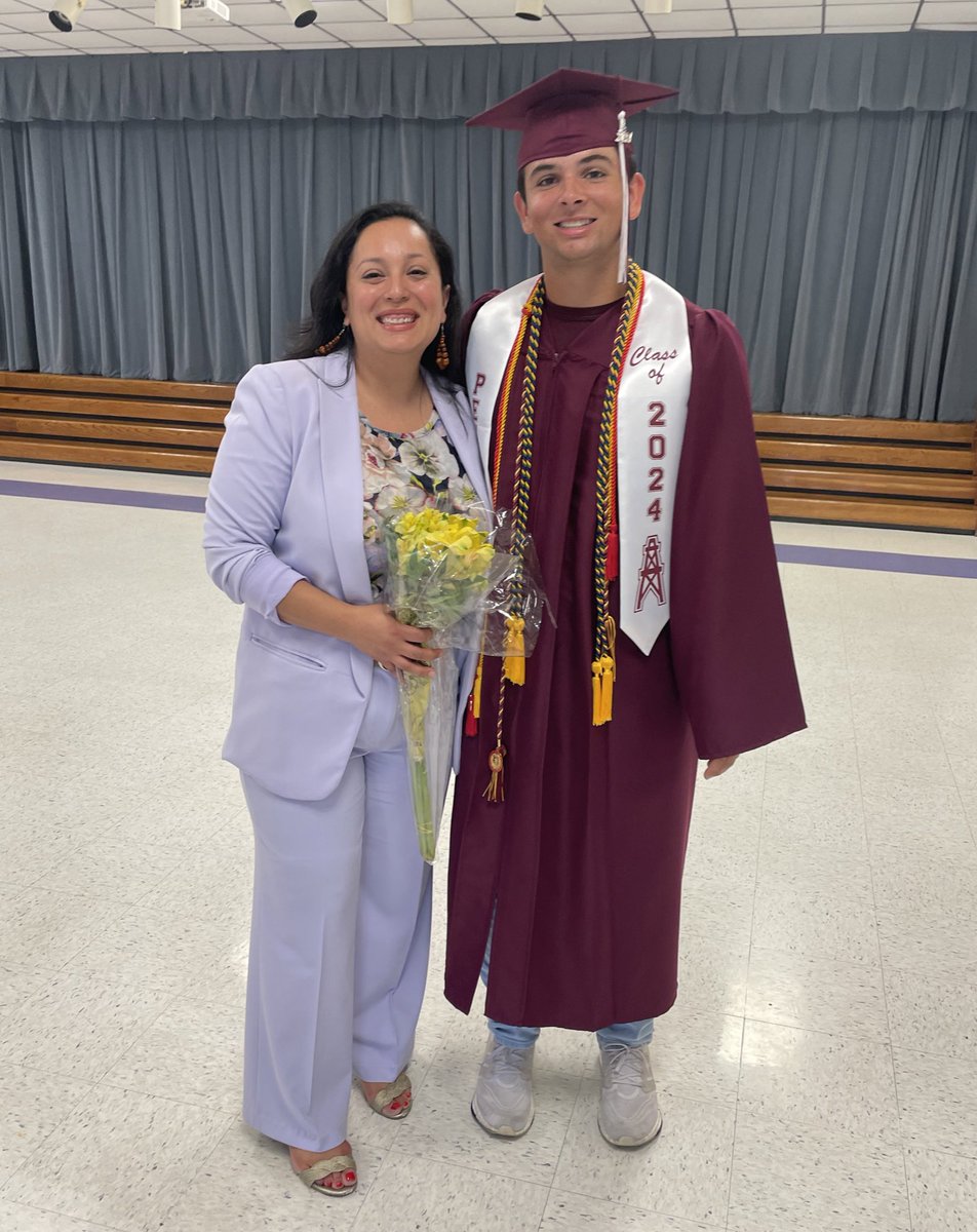 I can’t wait to see the future you will create, Jake! It was a blessing to be your principal! Super intelligent, incredibly respectful, tremendously talented @RiceBaseball is getting a 💎 Take care of him! @AldineSports