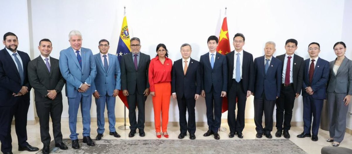 VENEZUELA Y CHINA AFIANZAN MAPA DE COOPERACIÓN ESTRATÉGICA
acortar.link/a4IxaX