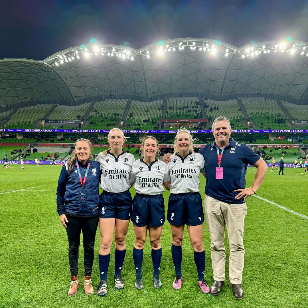 It was an all-Kiwi team of match officials for Australia v USA last week. 5 refs, 5 Provincial Unions represented! Maggie Cogger-Orr in the middle, Tarsh Ganley & Chloe Sampson as ARs, Aaron Patterson TMO and Estelle Whaiapu was Foul Play Review Officer (Bunker) #RespectTheRef