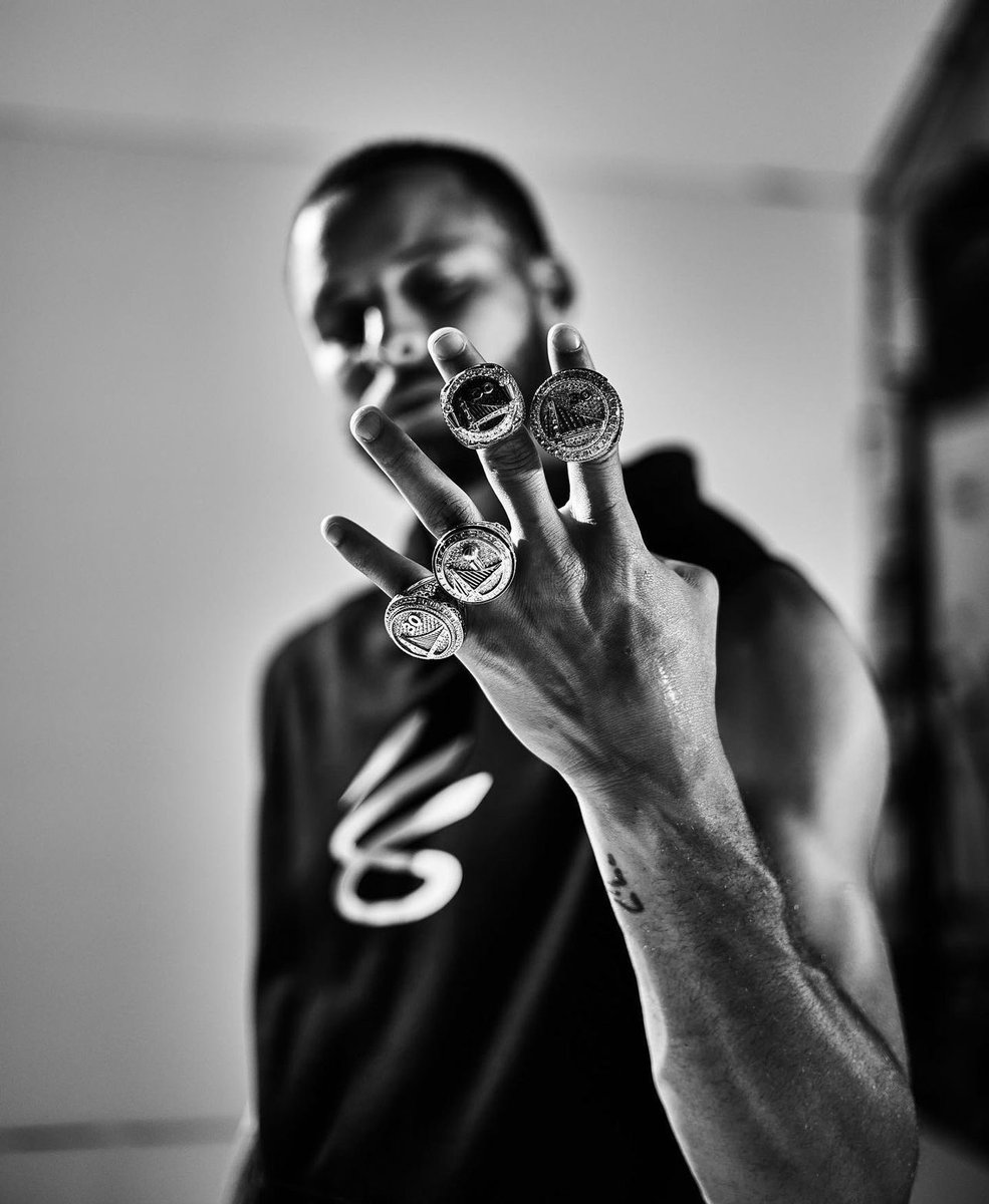 Steph Curry's updated resume

4x NBA Champion
2x MVP (Only Unanimous)
1x Finals MVP (Should be 3x)
10x All-NBA
10x All-Star 
2x Scoring Champ
50-40-90 Club
NBA 75 Team
All-Time 3PT Leader 
Franchise Leader (PTS, FG, AST, 3PT, STL)
CLUTCH PLAYER OF THE YEAR

Top 5 all time 🐐