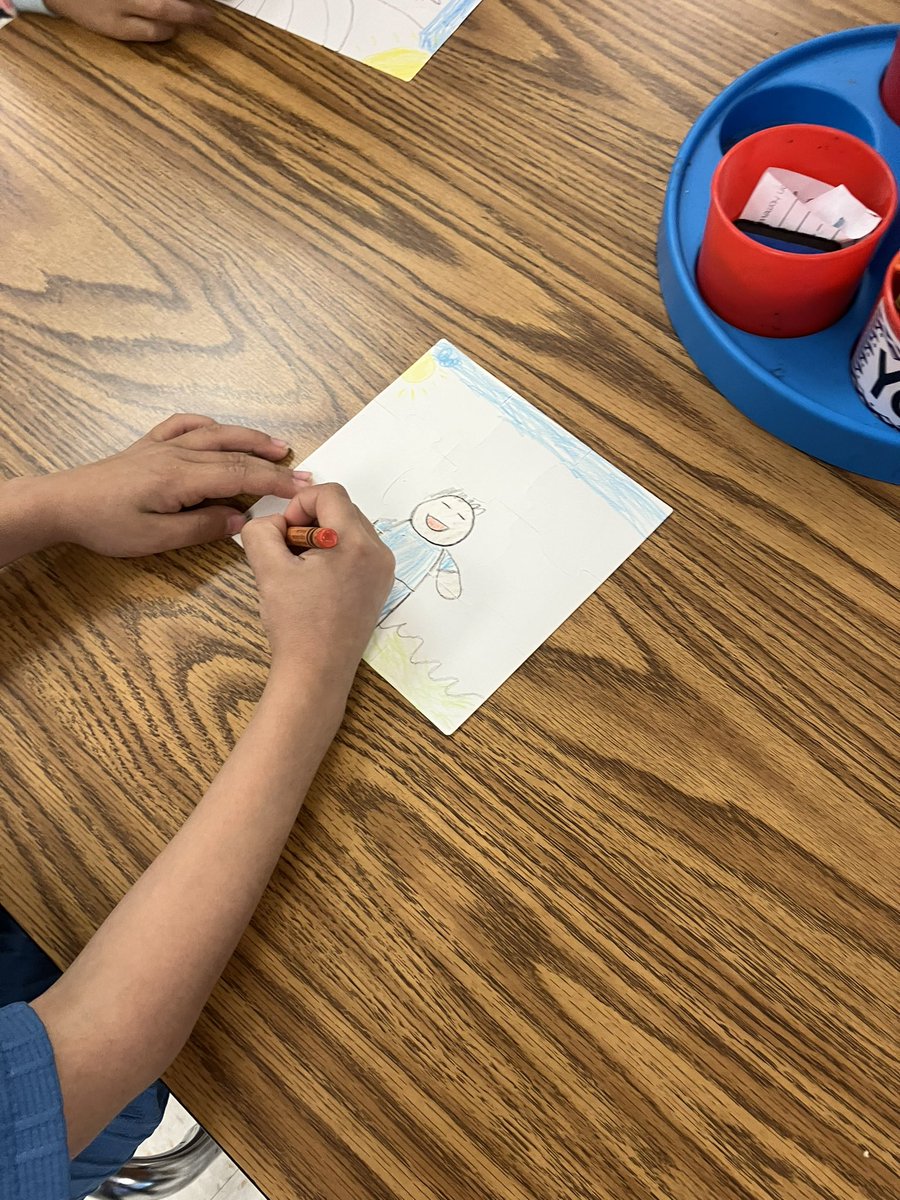 MrsRyan310's tweet image. Pp is for pajamas and make your own puzzle!  We all fit together perfectly! 11 days to go! #eaglestrong #cridgepride