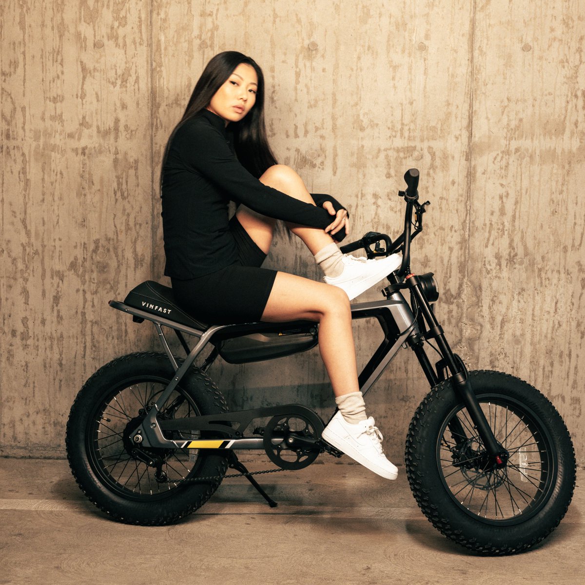 VinFastUS's tweet photo. Individuality, practicality and responsible living β It's just something you have to take a photo of!
#VinFast #DrgnFly #ebike https://t.co/REHy4LeEgm