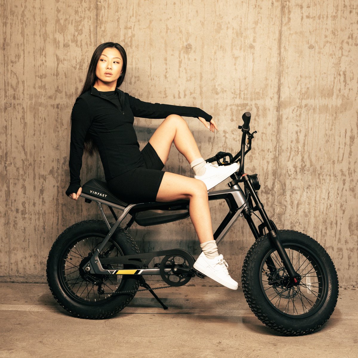 Individuality, practicality and responsible living — It's just something you have to take a photo of! 

 #VinFast #DrgnFly #ebike