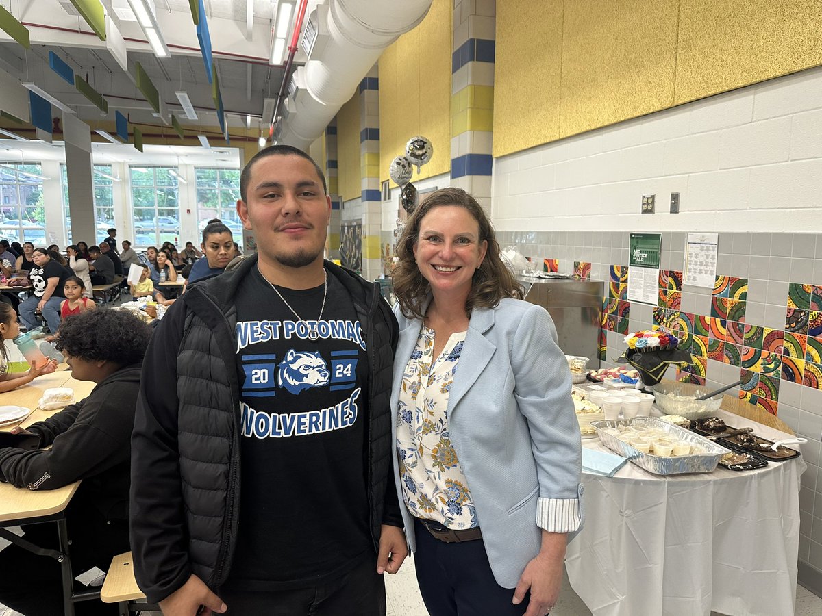 West Potomac HS (we/they/them) (@thewpboard) on Twitter photo Great night at the West Potomac Pyramid Parent Project graduation! Proud of all the families! <a href="/FCPSR3/">FCPS Region 3</a> <a href="/fcpsnews/">Fairfax Schools π</a> <a href="/CarlSandburg_MS/">Carl Sandburg Middle School</a> Great night at the West Potomac Pyramid Parent Project graduation! Proud of all the families! <a href="/FCPSR3/">FCPS Region 3</a> <a href="/fcpsnews/">Fairfax Schools π</a> <a href="/CarlSandburg_MS/">Carl Sandburg Middle School</a>