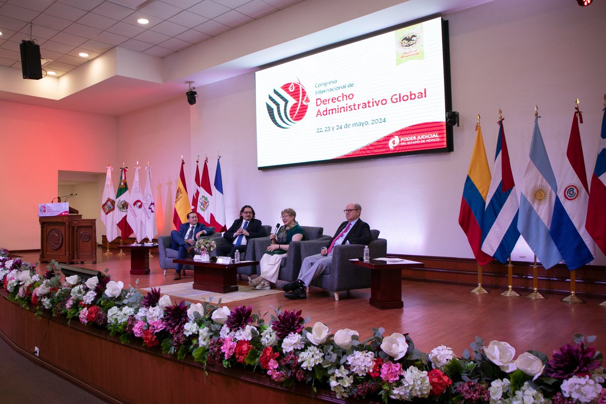 PJEdomex's tweet image. #Comunicado📄
Expertos analizan derecho administrativo global en congreso del PJEdomex

🔲Abordan temas como la globalización, interconectividad y tutela de los derechos humanos.

Ricardo Sodi Cuellar, titular del Poder Judicial del Estado de México, inauguró el Congreso…
