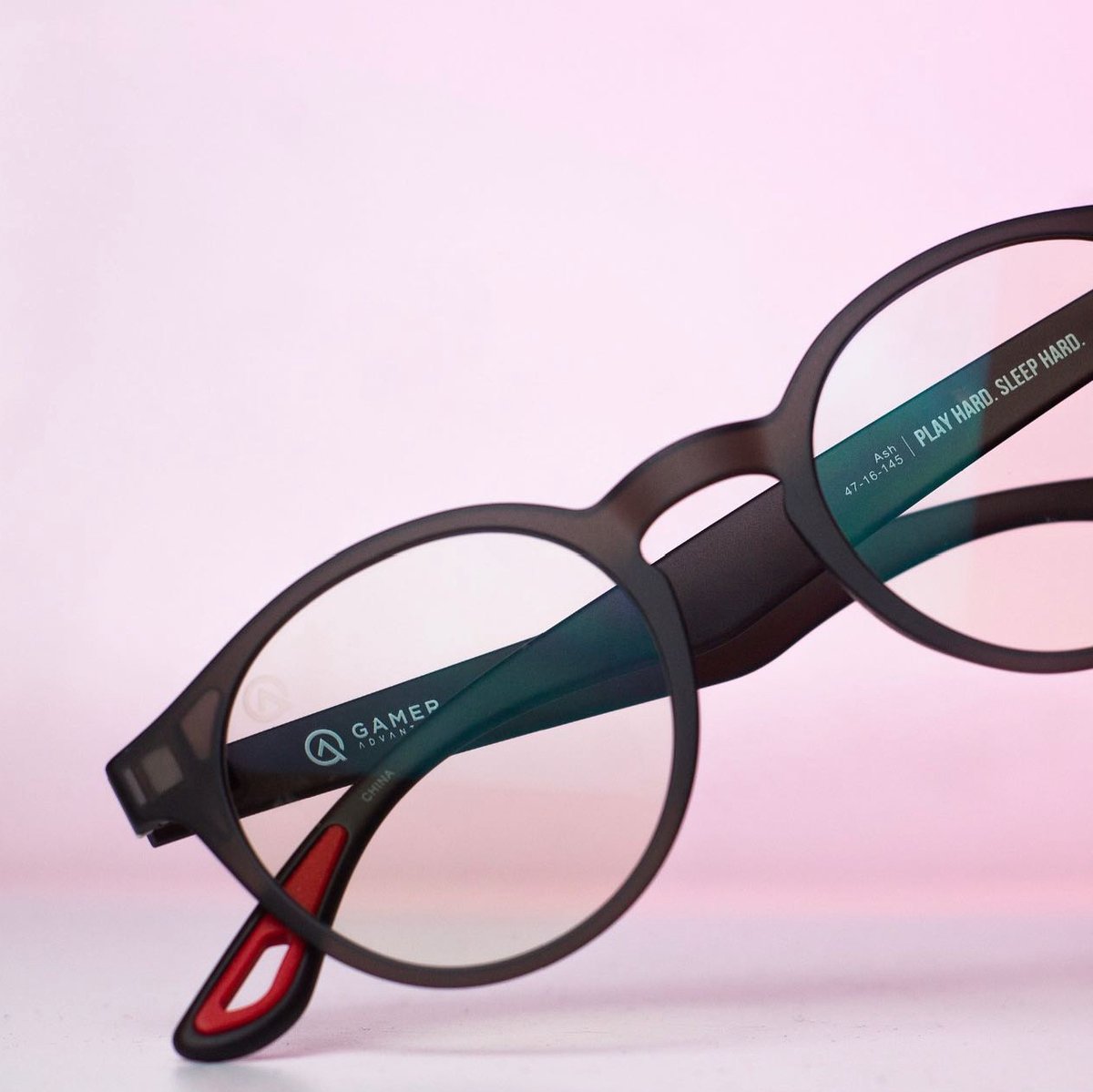 GamerAdvantage's tweet photo. Still cant get over how cheap these frames are rn 👀 https://t.co/5hp7SW0ER9