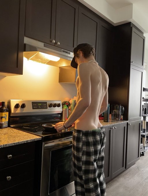 u coming over? https://t.co/vi3kRnKc5D