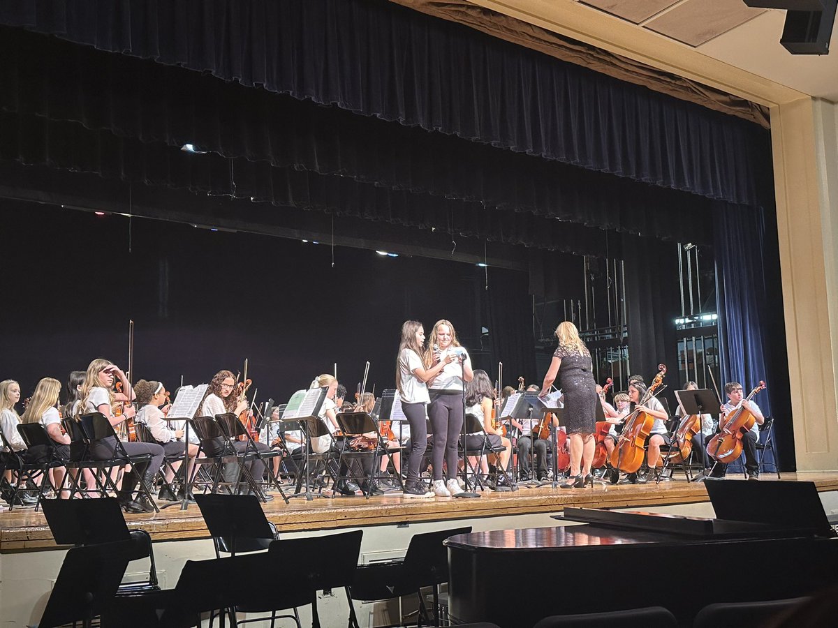 OceansideSch2's tweet photo. Evening Spring Concert! https://t.co/bxXkiyDkSm