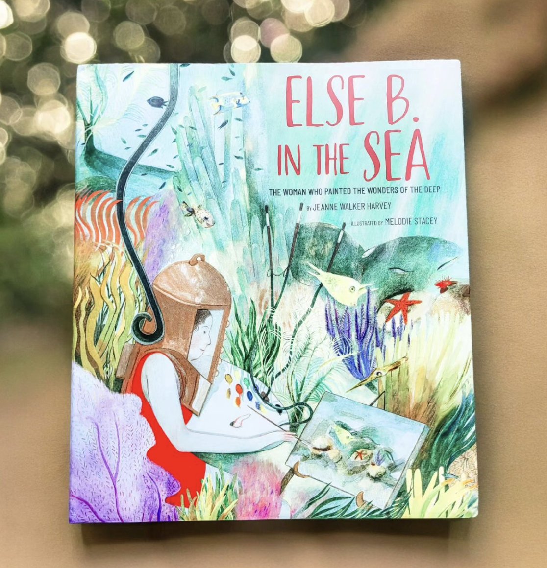 'What a lovely book in both words and illustrations! This book captures the story of Else B, who dives into the sea and draws/paints all the wonderful and fascinating images of sea life. I'm absolutely blown away that this is a true story!!' -INSTA@ pagesforpaige❤️🌊❤️